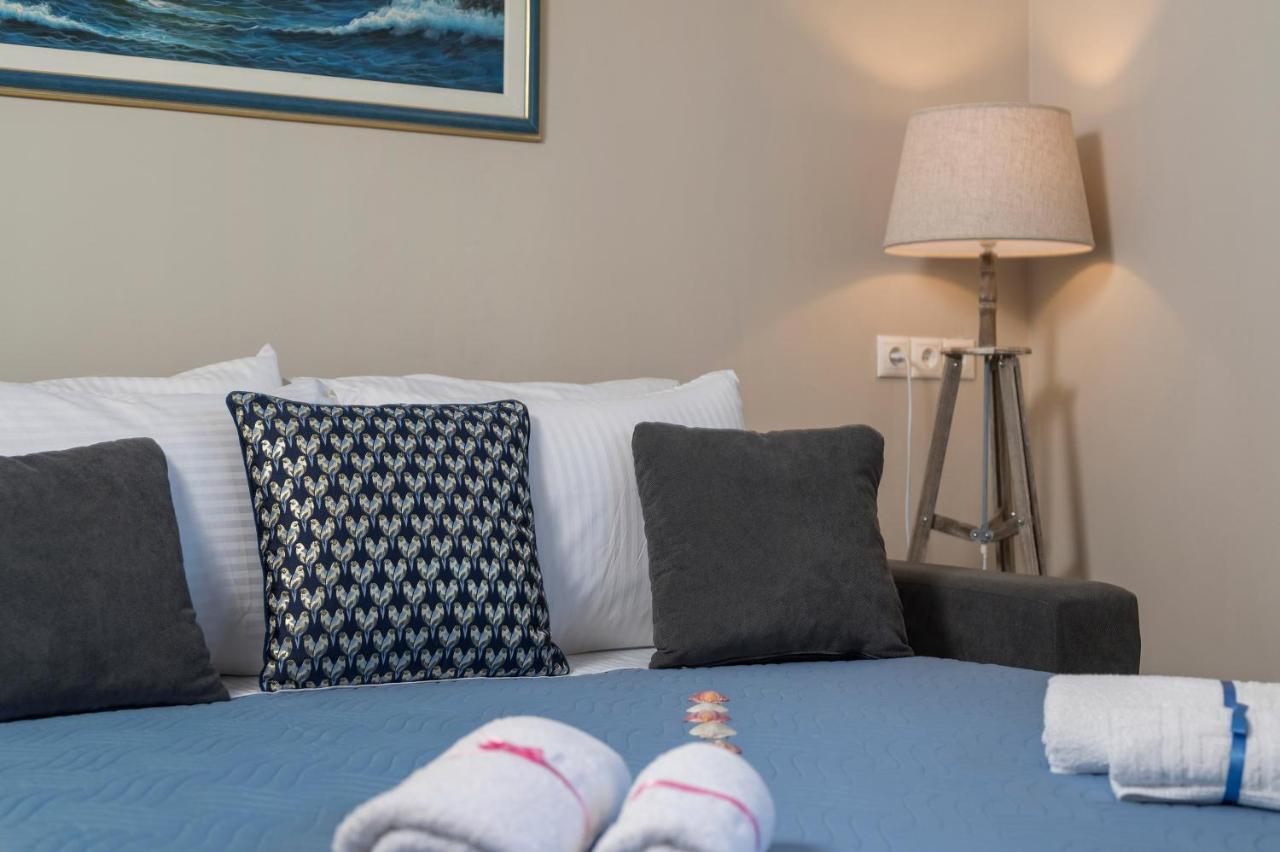 Floral Beach Apt With Lux Extras & Special Treats 콜림바리 외부 사진