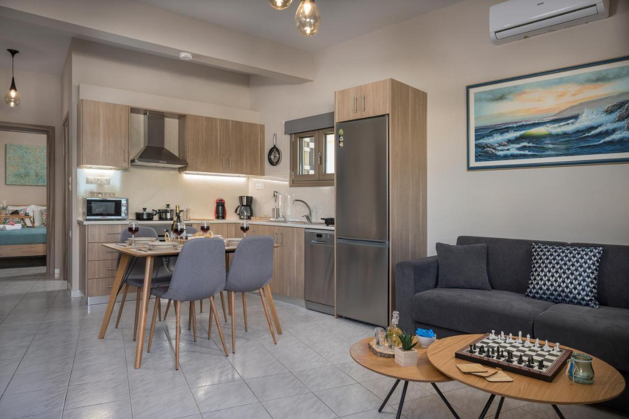 Floral Beach Apt With Lux Extras & Special Treats 콜림바리 외부 사진